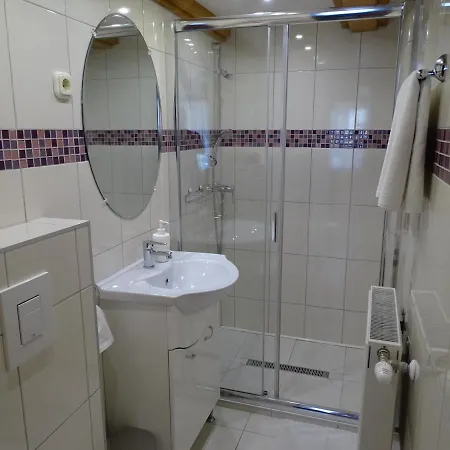 Alabárdos Panzió és Apartmanház Esztergom Extérieur photo