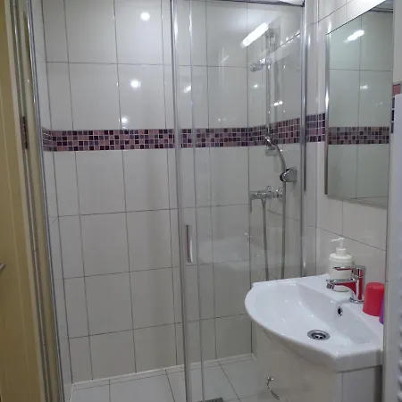 Alabárdos Panzió és Apartmanház Esztergom Extérieur photo