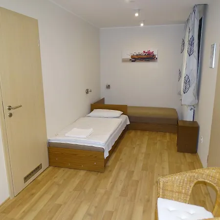 Alabárdos Panzió és Apartmanház Esztergom Extérieur photo