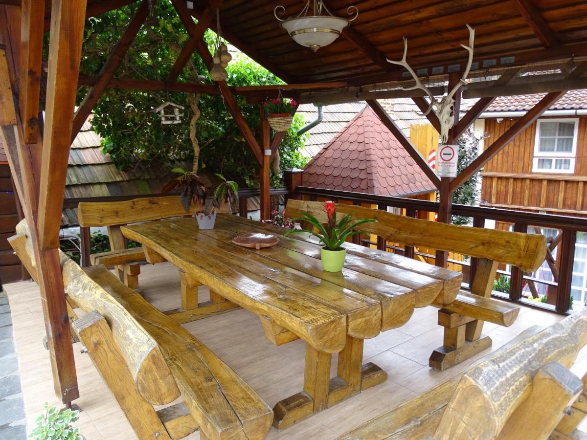 Alabárdos Panzió és Bed and breakfast Esztergom