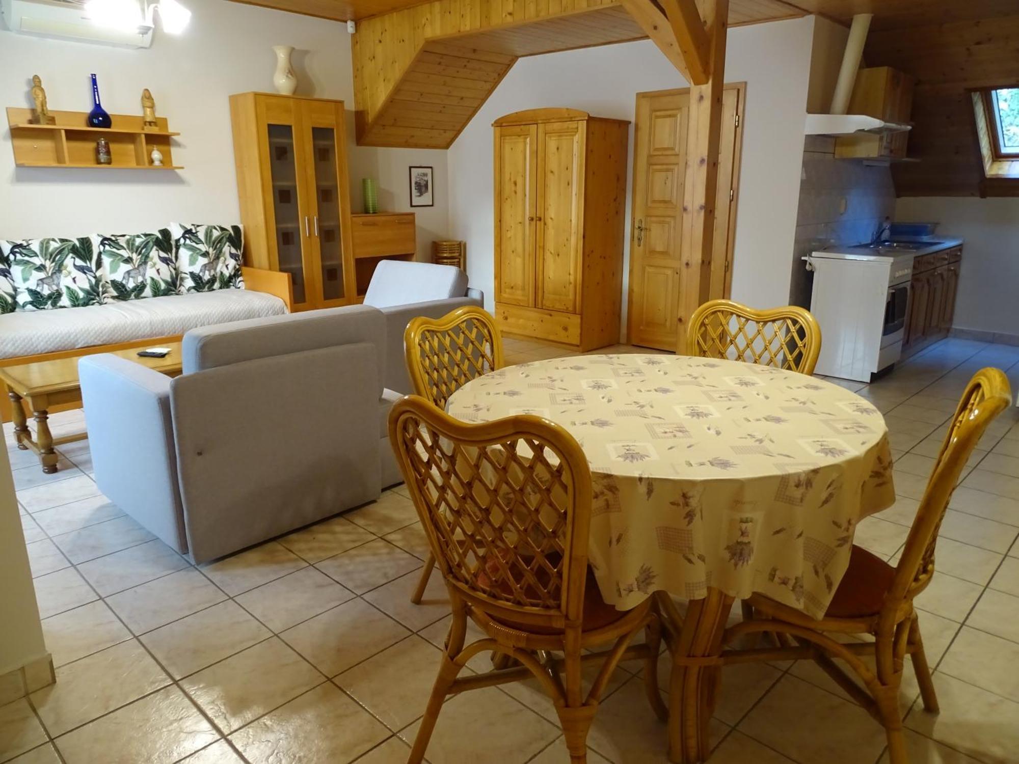 Bed & Breakfast Alabárdos Panzió és 2*