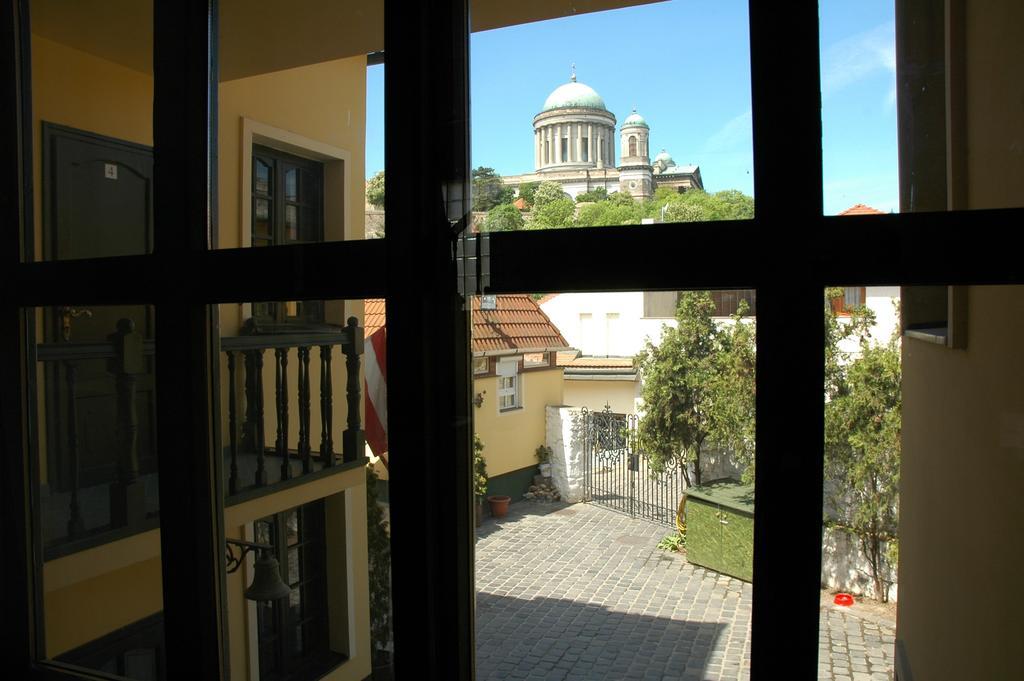 Alabárdos Panzió és Esztergom